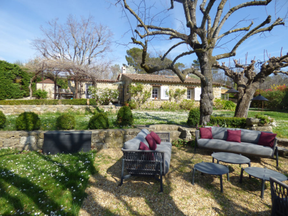 3 Bedroom Villa/House in Tourrettes 26