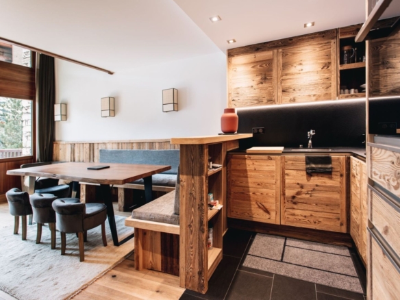 4 Bedroom Apartment in Val D'isere 28