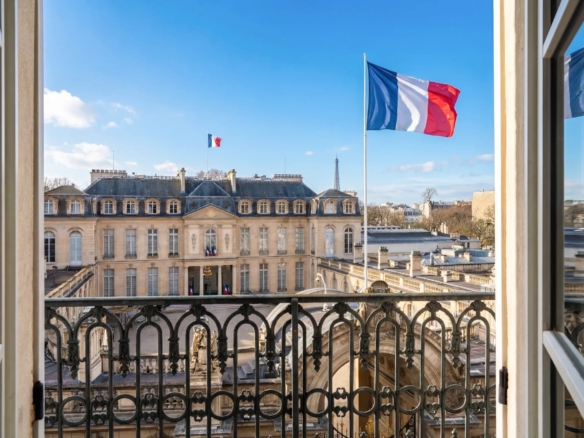 3 Bedroom Apartment in Paris 8th (Golden Triangle - Parc Monceau) 36