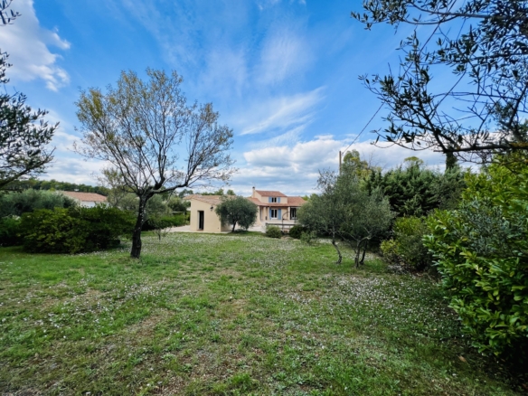 4 Bedroom Villa/House in Le Val 16