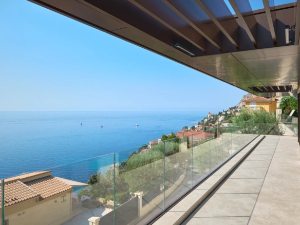 5 Bedroom Villa/House in Roquebrune Cap Martin 30