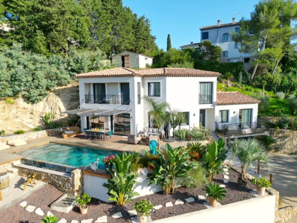 4 Bedroom Villa/House in Cannes 18