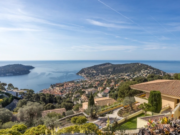 5 Bedroom Villa/House in Villefranche Sur Mer 34