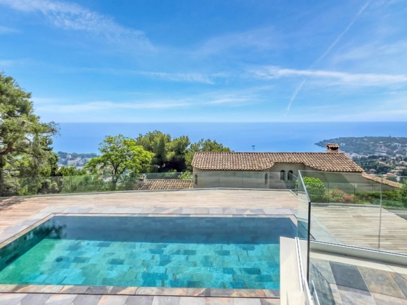 4 Bedroom Villa/House in Roquebrune Cap Martin 12