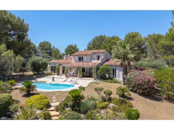 3 Bedroom Villa/House in Peymeinade 34