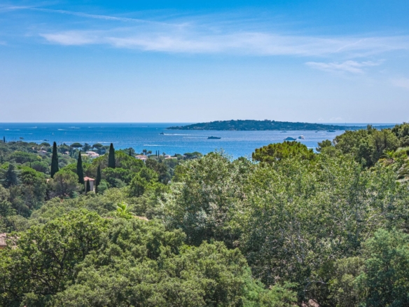 5 Bedroom Villa/House in Grimaud 22