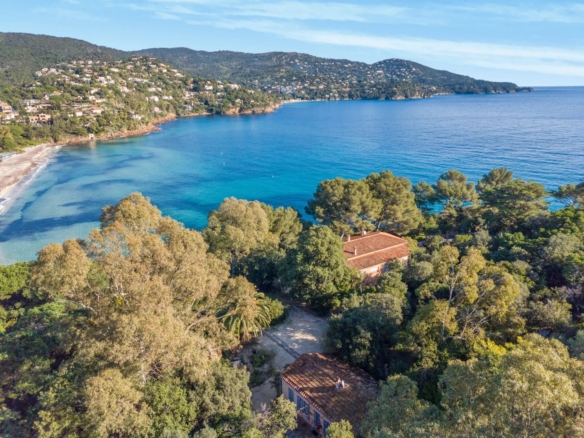Villa/House in Le Lavandou 2