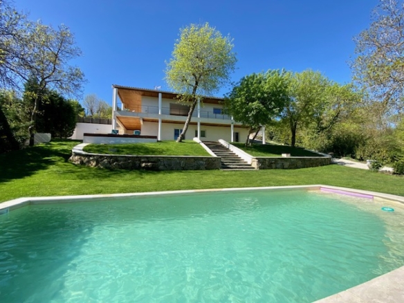4 Bedroom Villa/House in Valbonne 30