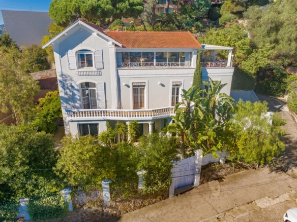 4 Bedroom Villa/House in Cannes 2