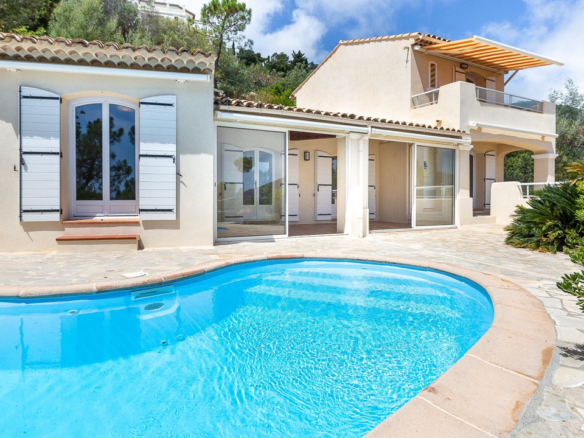 3 Bedroom Villa/House in Theoule Sur Mer 8