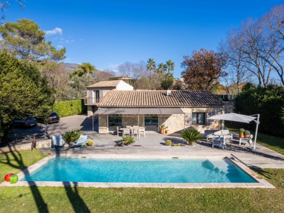 3 Bedroom Villa/House in Grasse 16