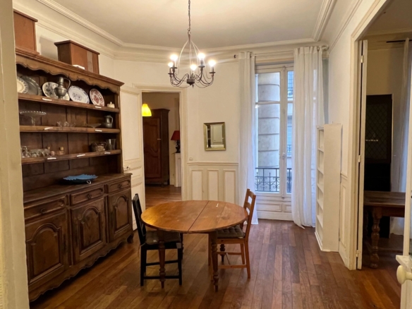 2 Bedroom Apartment in Paris 7th (Invalides, Eiffel Tower, Orsay) 24