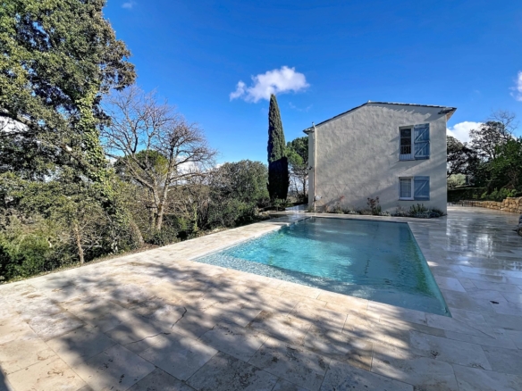 4 Bedroom Villa/House in Tourves 20