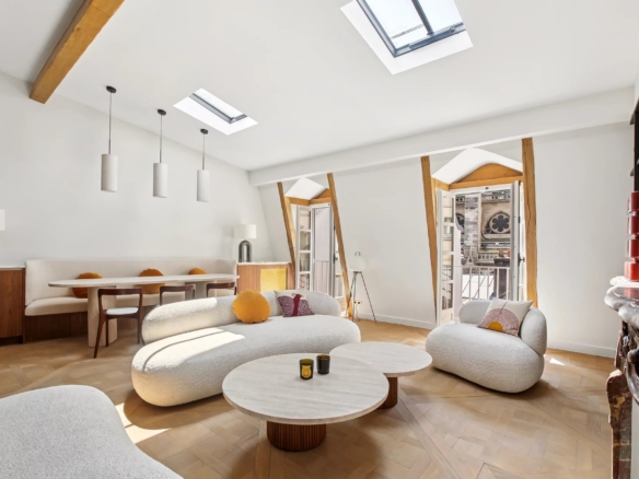 2 Bedroom Apartment in Paris 4th (Marais – Place des Vosges – Ile St Louis) 28