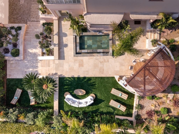 5 Bedroom Apartment in Cannes 36