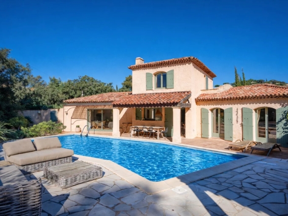 5 Bedroom Villa/House in La Croix Valmer 10