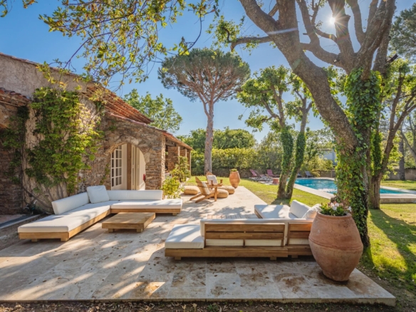 5 Bedroom Villa/House in Grimaud 24