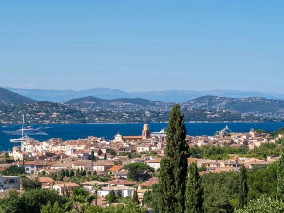 6 Bedroom Villa/House in Saint Tropez 8