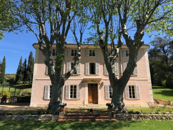 7 Bedroom Villa/House in Aups 30