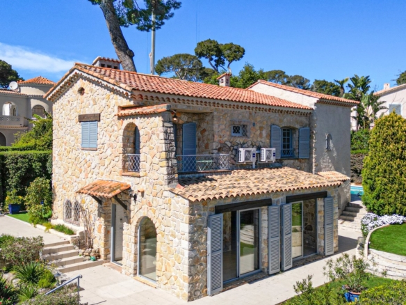 3 Bedroom Villa/House in Cap D Antibes 28