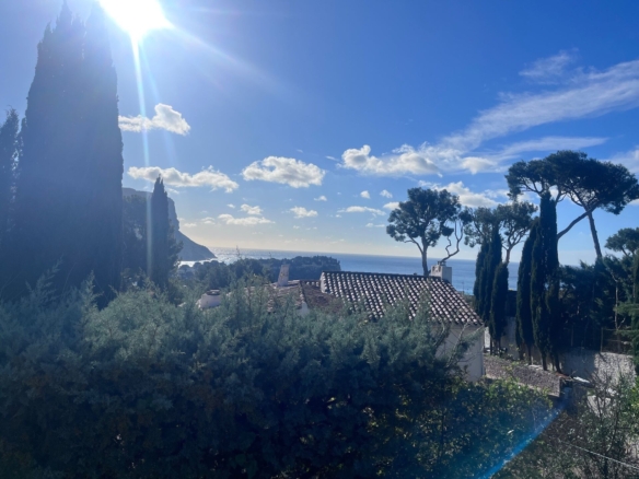 4 Bedroom Villa/House in Cassis 32