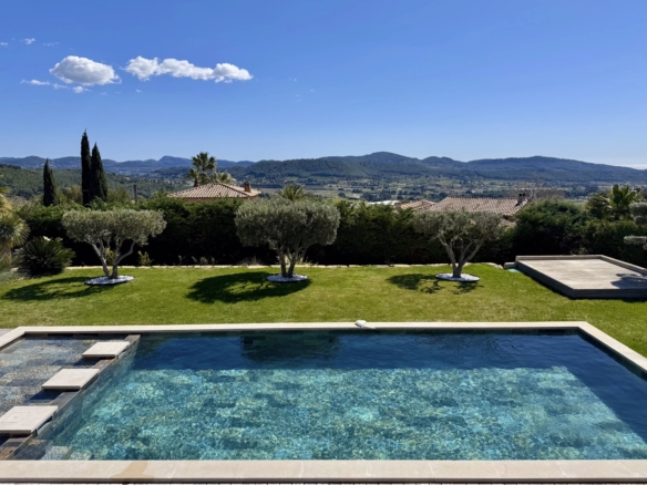 5 Bedroom Villa/House in La Cadiere D Azur 10