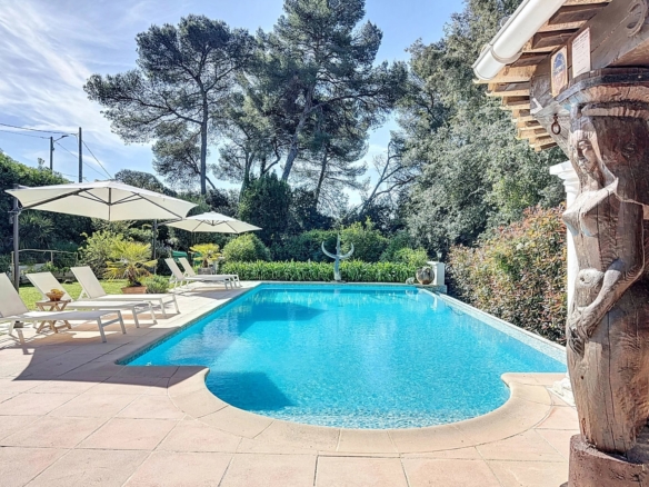 5 Bedroom Villa/House in Juan Les Pins 4