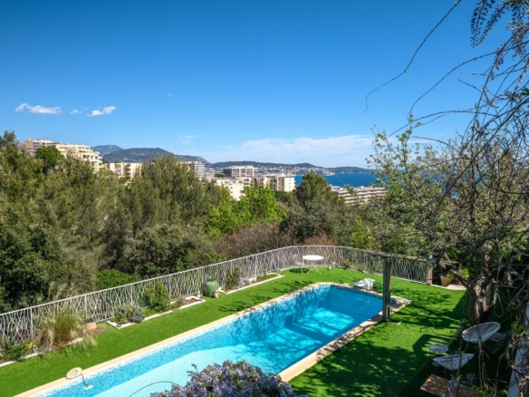 3 Bedroom Villa/House in Nice 8