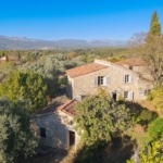 2 Bedroom Villa/House in St Paul En Foret 8