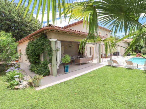 4 Bedroom Villa/House in Montauroux 26