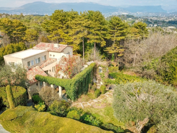 5 Bedroom Villa/House in Mouans Sartoux 12