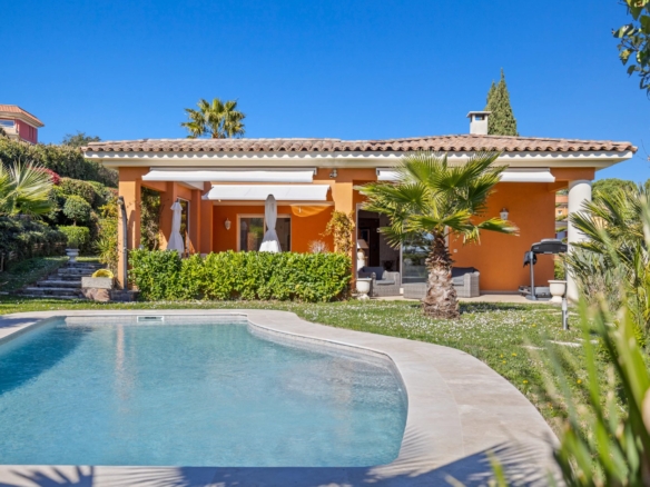 3 Bedroom Villa/House in Mandelieu La Napoule 6