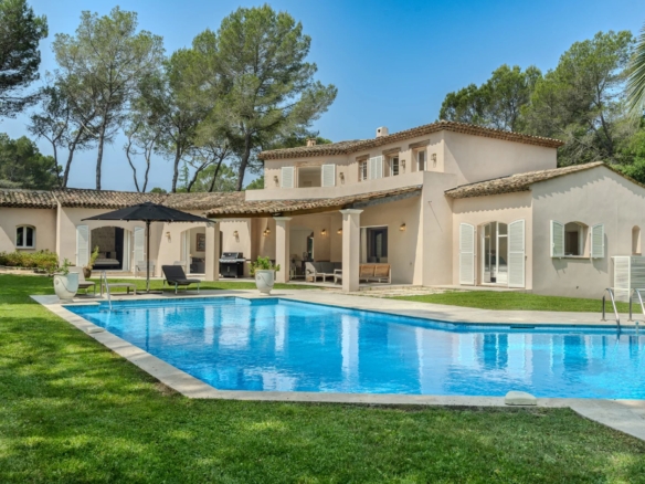 5 Bedroom Villa/House in Mougins 2