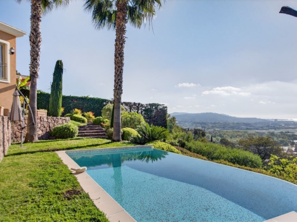 3 Bedroom Villa/House in Mandelieu La Napoule 10