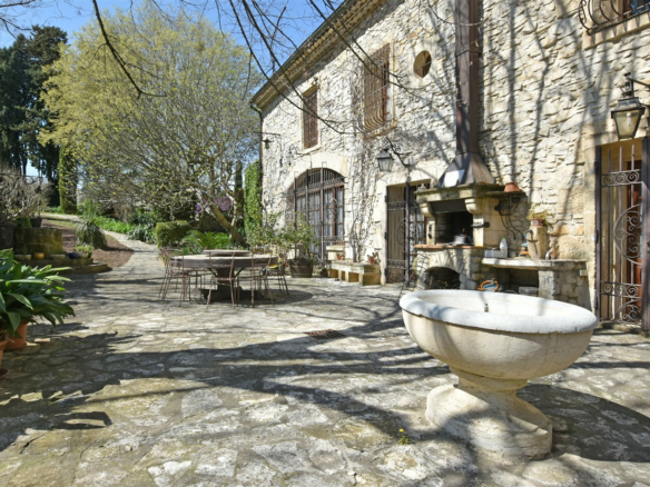 4 Bedroom Villa/House in St Dionizy 20