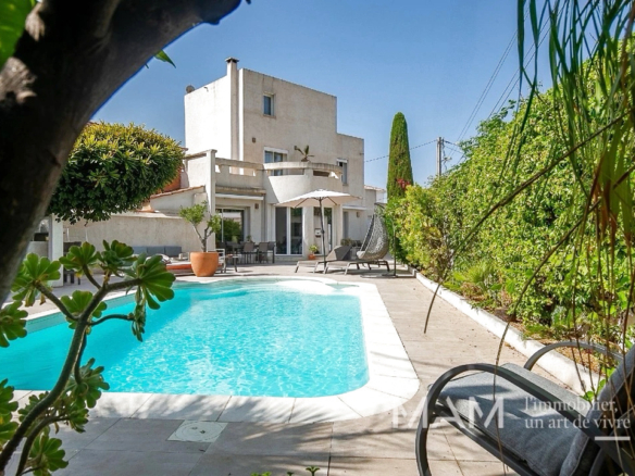 5 Bedroom Villa/House in Marseille 34