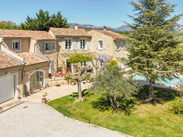 5 Bedroom Villa/House in Aubignan 12