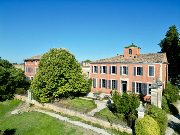 18 Bedroom Castle/Estates in Loriol Du Comtat 20