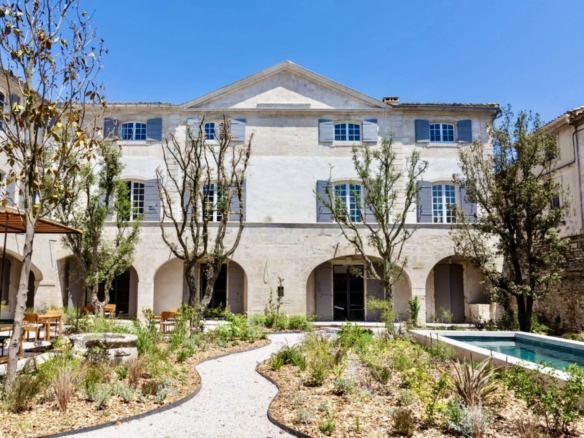 11 Bedroom Villa/House in St Remy De Provence 22