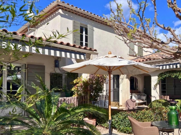 4 Bedroom Villa/House in Maussane Les Alpilles 30
