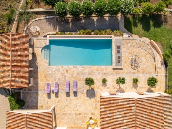 4 Bedroom Villa/House in Cabris 34