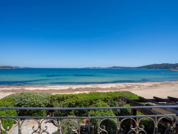 6 Bedroom Villa/House in Port Grimaud 20