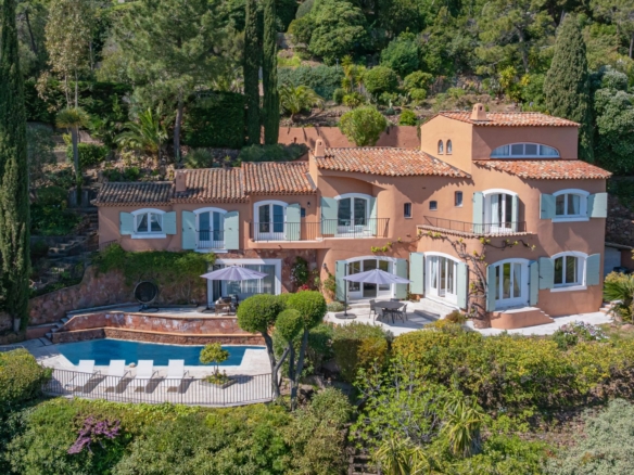 3 Bedroom Villa/House in Theoule Sur Mer 4