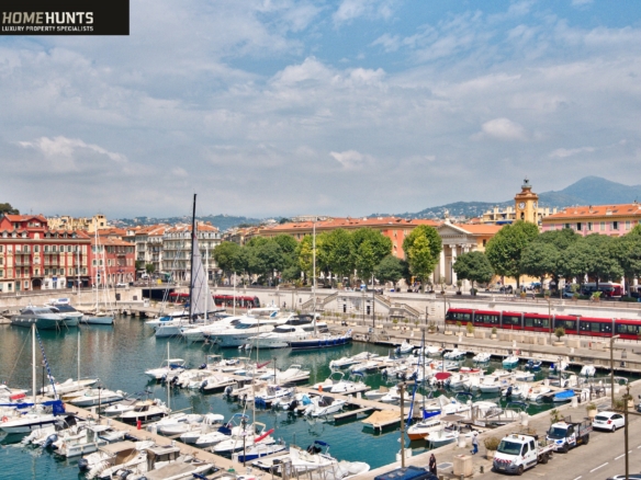 1 Bedroom Apartment in Nice 32