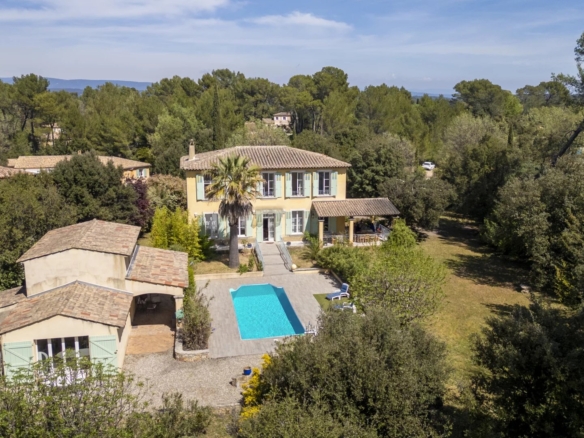 6 Bedroom Villa/House in Le Thoronet 26