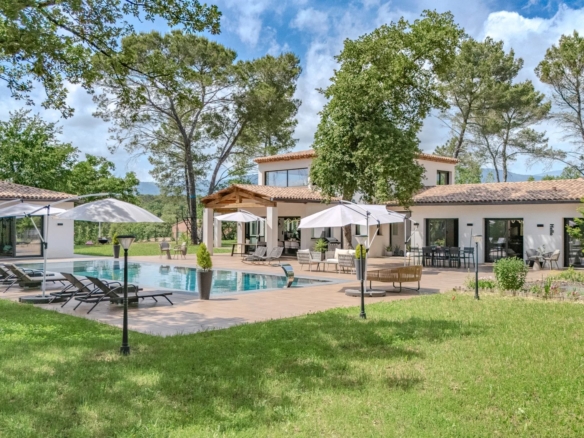 6 Bedroom Villa/House in Fayence 4