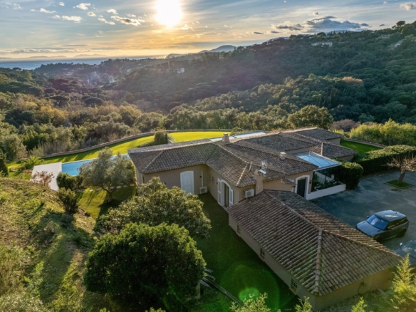 5 Bedroom Villa/House in La Croix Valmer 18