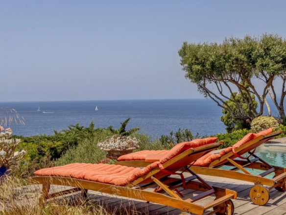 3 Bedroom Villa/House in Hyeres 8