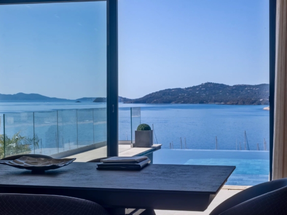 4 Bedroom Villa/House in Le Lavandou 14