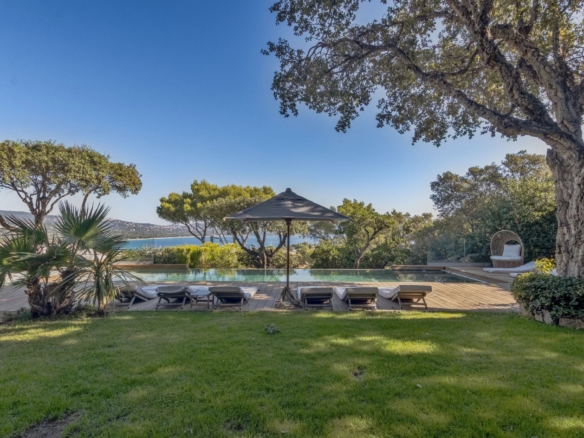 7 Bedroom Villa/House in Cavalaire Sur Mer 18